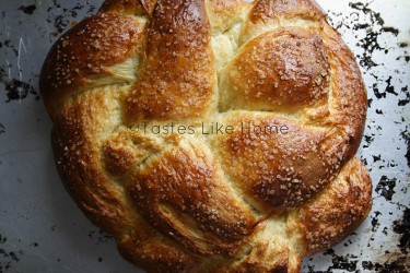 Cardamom Bread (Photo by Cynthia Nelson) 