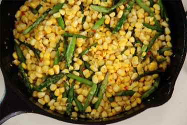 Sautéed Corn & Asparagus (Photo by Cynthia Nelson) 