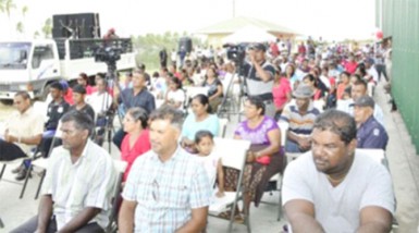 The gathering at the commissioning of the Number 56 Village rice seed facility (GINA photo)   