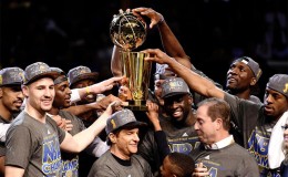 The Golden State Warriors celebrate with the Larry O’Brien Trophy. Mandatory Credit: Bob Donnan-USA TODAY Sports