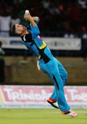 Kevin Pietersen pouches a catch from Jacques Kallis to deny the batsman a half century. (CPL website) 