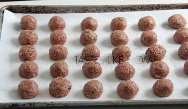 Beef balls, rolled and ready for the oven (Photo by Cynthia Nelson)