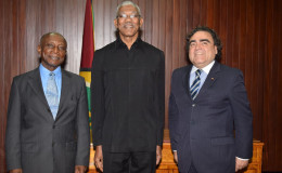 President David Granger flanked by Foreign Affairs Minister, Carl Greenidge (left)  and new Chilean Ambassador to Guyana, Claudio Rachel Rojas at the Ministry of the Presidency. (Ministry of the Presidency photo)

