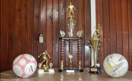 The championship trophy (centre) and other prizes in the RDE Vibes and Sparta Boss ‘King of the Streets’ Football Tourney
 