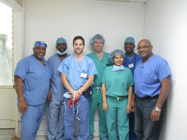  The team of doctors who performed the surgeries including Dr. Dr. Mitchell (first right) and Dr. Scott (first left) (GPHC photo)