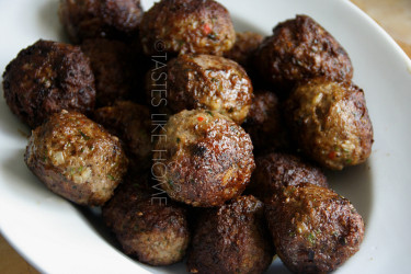  All-beef Meatballs Photo by Cynthia Nelson
