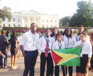 The youth ambassadors at the White House (US Embassy photo)