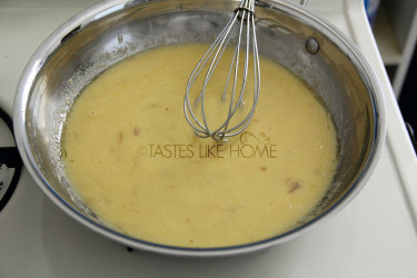  Emulsified garlic butter sauce (Photo by Cynthia Nelson