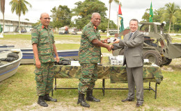 Brazilian Ambassador, Lineu Pupo De Paula (right) making the handover to Chief of Staff Mark Phillips. (GDF photo)