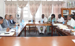 Minister of State Joseph Harmon during his discussion with members and representatives of the GPSU. (Ministry of the Presidency photo)