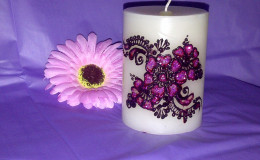 A Narissa Shawh candle
