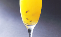 Ripe Golden Apple & Passion Fruit Mocktail (Photo by Cynthia Nelson)
