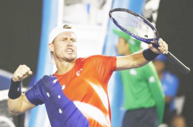 Australia's Lleyton Hewitt reacts during his first round match against compatriot James Duckworth at the Australian Open tennis tournament at Melbourne Park, Australia, January 19, 2016. REUTERS/Thomas Peter
