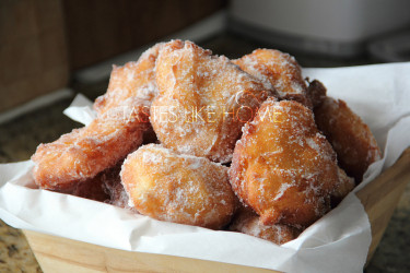 Malasadas - Portuguese Doughnuts (Photo by Cynthia Nelson) 