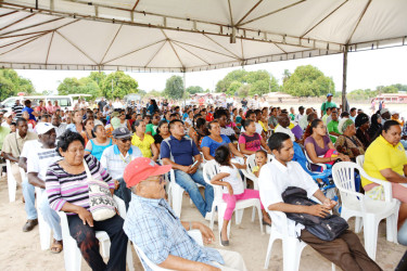 A section of the crowd at the ‘Public Day’ forum held in Tabatinga, Upper Takutu-Upper Essequibo on Saturday. (Ministry of the Presidency photo) 