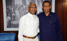 President David Granger (left) with Guyana’s Ambassador to Cuba, (Ministry of the Presidency photo)