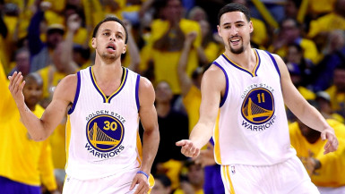 Klay Thompson (right) and Stephen Curry 