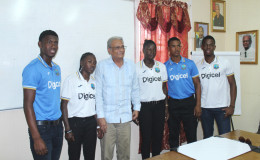  Minister of Education Dr Rupert Roopnaraine yesterday met with the local members of the West Indies Women’s T20 team and the Under-19 Men’s team.
Roopnaraine told the group that is he pleased about the example they are setting in sports, while highlighting his desire to see sports once again become an integral part of the school experience.
Cricketer Tremayne Smartt noted that individual and club sponsorship for sports is lacking, and gained the assurance of the minister that he would do his best to give support to the teams, and to hoist the support of corporate sponsors. From left are Kemo Paul, Shemaine Campbell, Dr Rupert Roopnaraine, Tremayne Smartt, Tevin Imlach and Shimron Hetmyer. (Ministry of Education photo)