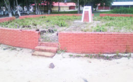  A monument in the schools’ compound
