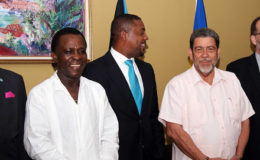 FLASHBACK: Prime Minister Keith Mitchell (left) poses with WICB president Dave Cameron (centre) and St Vincent’s PM Dr Ralph Gonsalves, following a meeting of CARICOM’s cricket sub-committee and the WICB last year. 