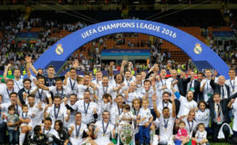The Real Madrid team celebrating their triumph yesterday. (Photo courtesy of Real Madrid website)