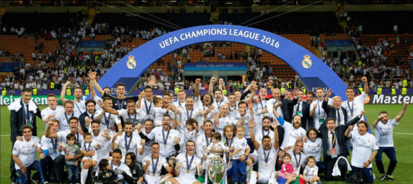 The Real Madrid team celebrating their triumph yesterday. (Photo courtesy of Real Madrid website)