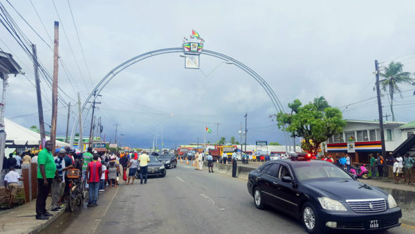 President David Granger today unveiled the 50th Independence Anniversary Arch at the junction of Eccles and Agricola on the East Bank of Demerara. The Arch delineates the southern entrance into and exit out of Georgetown and was funded by Banks DIH. (Ministry of the Presidency photo)