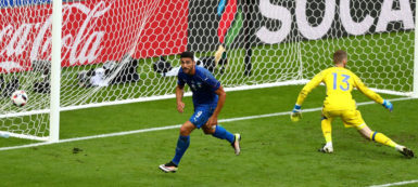 Italy’s Graziano Pelle puts the issue beyond doubt with the second and final goal. 