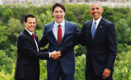 (L-R) Mexico’s President Enrique Pena Nieto, Canada’s Prime Minister Justin Trudeau and U.S. President Barack Obama pose for family photo at the North American Leaders’ Summit in Ottawa, Ontario, Canada, June 29, 2016. REUTERS/Chris Wattie