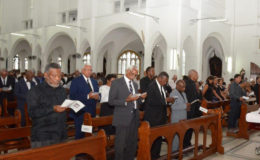 From right to left: President David Granger; Minister of Foreign Affairs, Carl Greenidge; Speaker of the National Assembly and Dr. Barton Scotland. Minister of Agriculture, Noel Holder is in the second row, while former Prime Minister, Samuel Hinds is at extreme left. (Ministry of the Presidency photo)