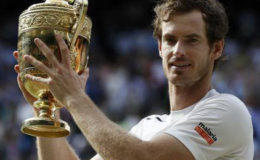 Andy Murray celebrates his second Wimbledon men’s singles triumph. (Reuters photo)
