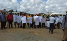  Some of the LBI and Enmore workers picketing at the Non Pareil ‘order line’ at Enterprise, East Coast Demerara
