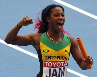 Shelly-Ann Fraser-Pryce led Jamaica into the finals of the women’s sprint relay.