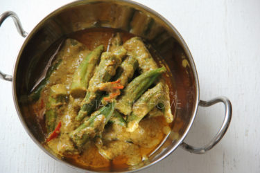 Curried Okra (Photo by Cynthia Nelson)