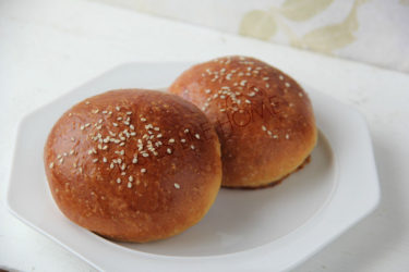 Baked Pork Buns Photo by Cynthia Nelson