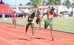  Action in the women’s 200m yesterday. (Orlando Charles photo)