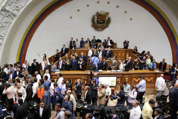 A general view of Venezuela’s National Assembly as supporters of Venezuela’s President Nicolas Maduro (not pictured) storm into a session of the National Assembly in Caracas, Venezuela October 23, 2016. REUTERS/Marco Bello 