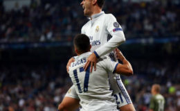 Real Madrid’s Lucas Vazquez celebrates with teammate Alvaro Morata after scoring a goal. 
(REUTERS/Javier Barbancho)