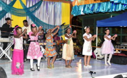 One of the cultural performances (Ministry of the Presidency photo)