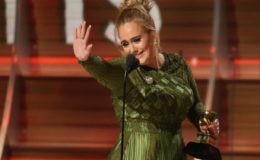 Adele waving to Beyoncé (Reuters photo) 