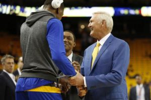Jerry West greets Golden State Warriors forward Kevin Durant before game one of the 2017 NBA Finals (Cary Edmondson-USA TODAY Sports)