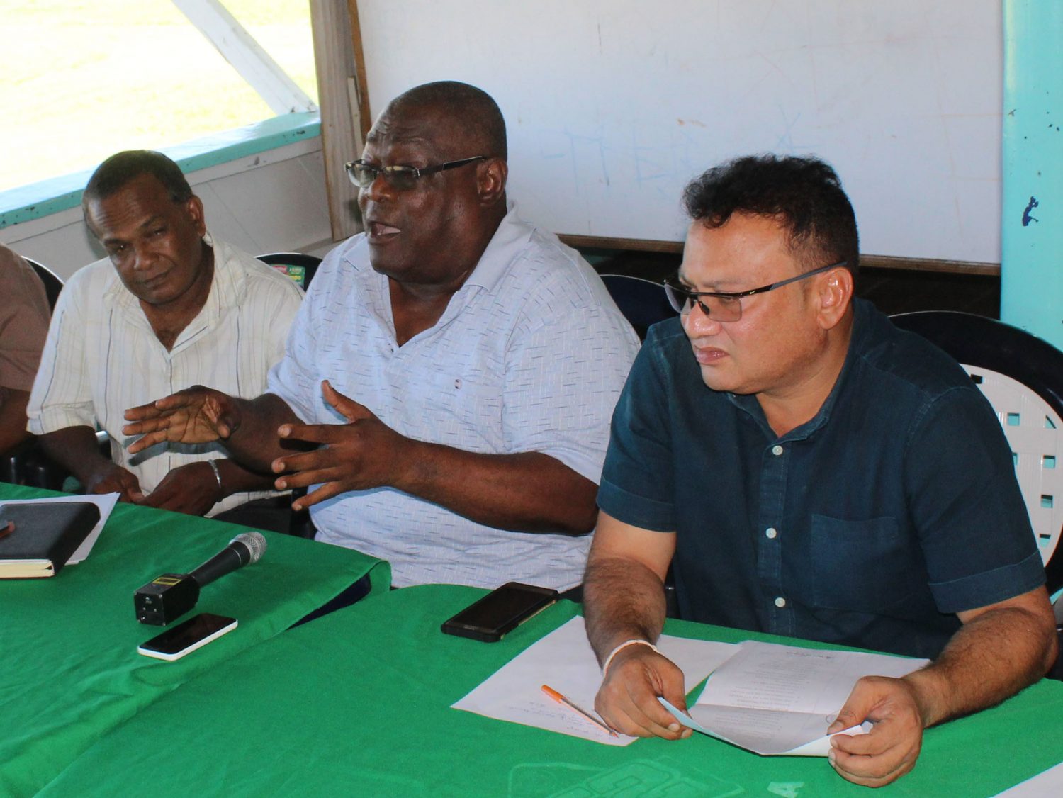 Stakeholder and former GCB and WICB executive Claude Raphael (center) as he delivers the news surrounding tomorrow’s visit to the AG’s office. (Royston Alkins Photo) 