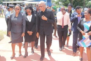 Upon his arrival at the Linden Magistrate’s Court, President David Granger (third from left) was greeted by Chancellor of the Judiciary (ag), Justice Yonette Cummings-Edwards (second from left), Chief Justice (ag) Justice Roxane George-Wiltshire (left), Regional Chairman  Rennis Morian (third from right) and Member of Parliament, Jermaine Figueira (second from right). (Ministry of the Presidency photo) 