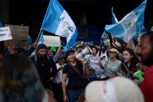 Demonstrators protest against Guatemalan President Jimmy Morales in front of the National Palace in Guatemala City, Guatemala, August 27, 2017.
Fabricio Alonzo (Reuters photo)
