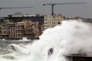 Waves crash against the seafront boulevard El Malecon ahead of the passing of Hurricane Irma, in Havana, Cuba September 9, 2017. REUTERS/Stringer