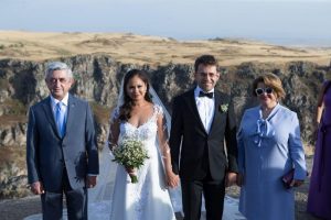 Armenian grandmaster Levon Aronian (2802), married woman International Master Arianne Caoili (2309) on September 30, two days after he won the 2017 World Cup. Aronian is a professional chess player while his wife, who holds a PhD in economics, founded and manages a newspaper in Armenia. She has participated in the biennial Chess Olympiad seven times. The bride and groom stand with President of Armenia and the Armenian Chess Federation Serzh Sargsyan and his wife Rita Sargsyan. (Photo: Champord.am /Alisa Studios)