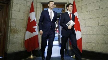 Canadian Prime Minister Justin Trudeau (right) and Finance Minister Bill Morneau (Reuters photo)