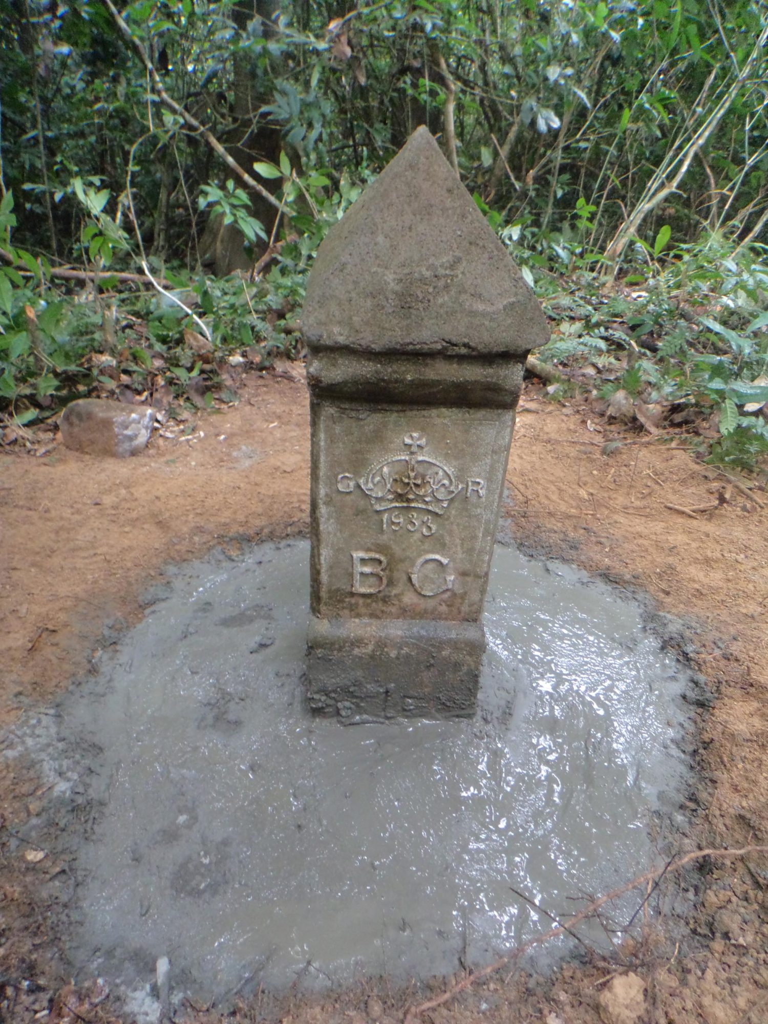 A marker at the border between Guyana and Brazil (Ministry of the Presidency photo)