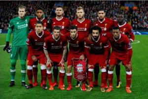  Liverpool vs Spartak Moscow at Anfield, Liverpool, December 6, 2017 Liverpool players pose for a team photo before the match (REUTERS/Phil Noble)