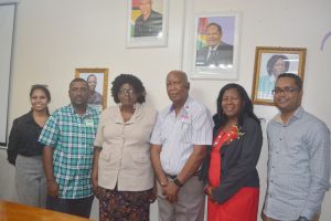 Afzal Deendial is second from the left. He is accompanied by officials of the RDC and the course
facilitators. (Region Four photo)